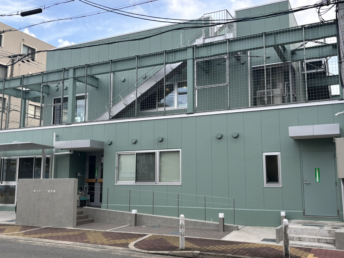 塚口外観・保育室 (11)